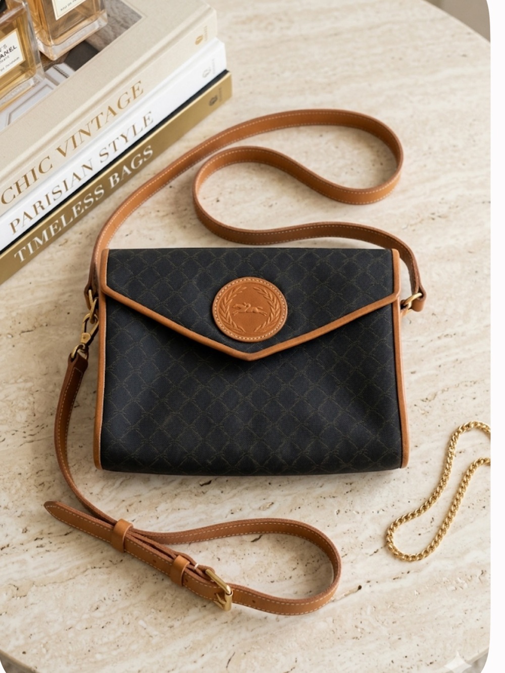 Longchamp vintage Black Honeycomb Crossbody Bag w/ Tan Trim & Medallion Accent👝